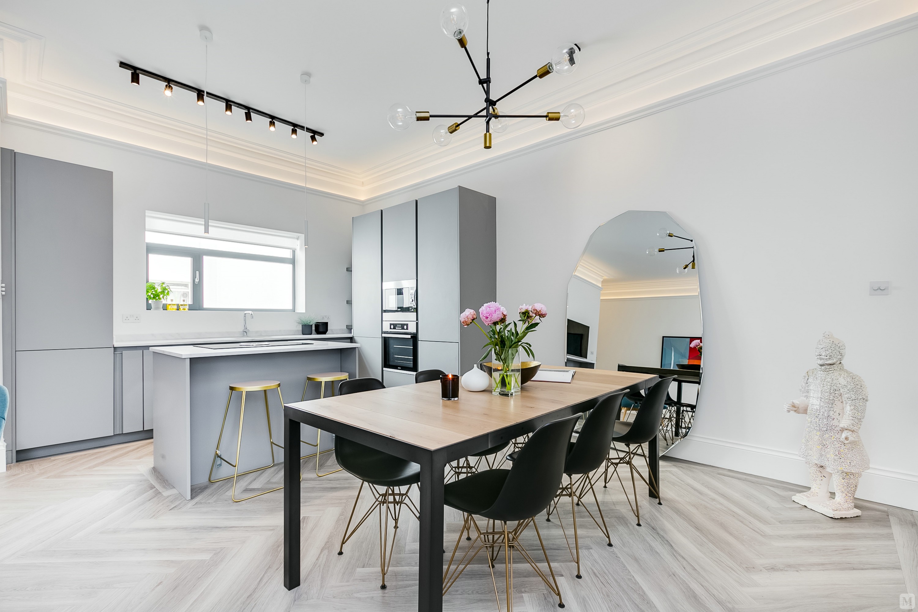 裝修改造是一場漫長而嚴峻的工程，家裝工地拆除一定要注意的事